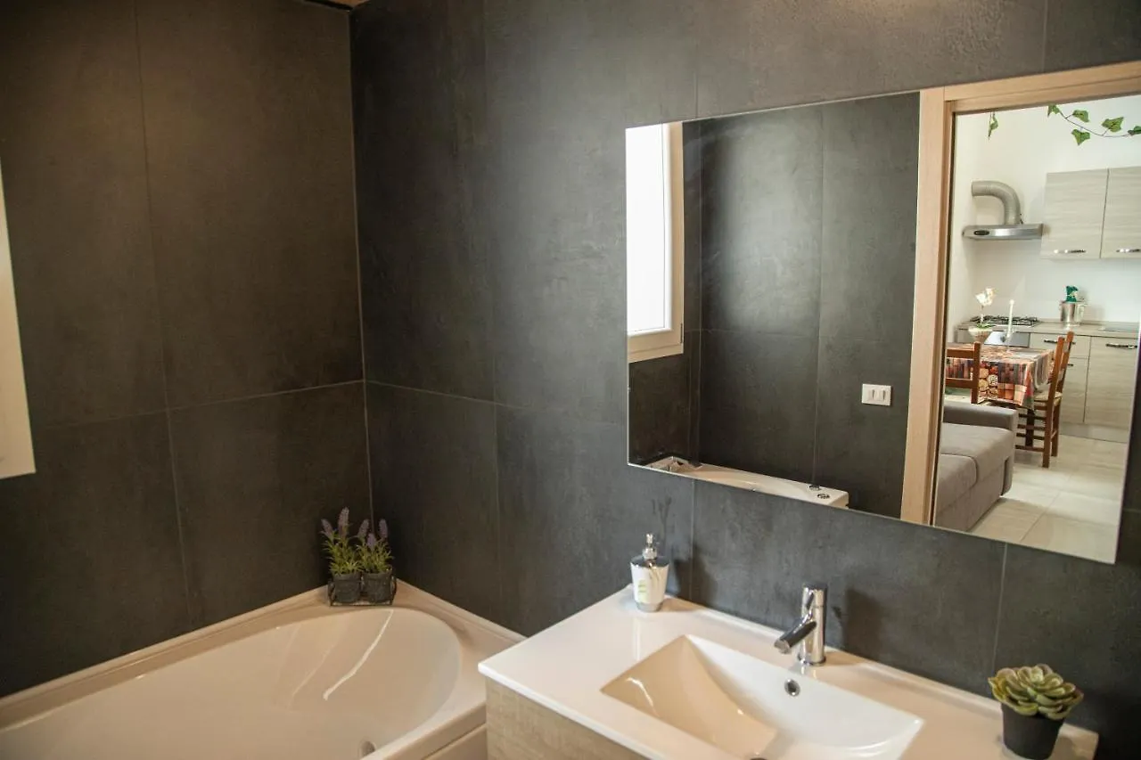 House Orlando Hotel Sferracavallo 2*,