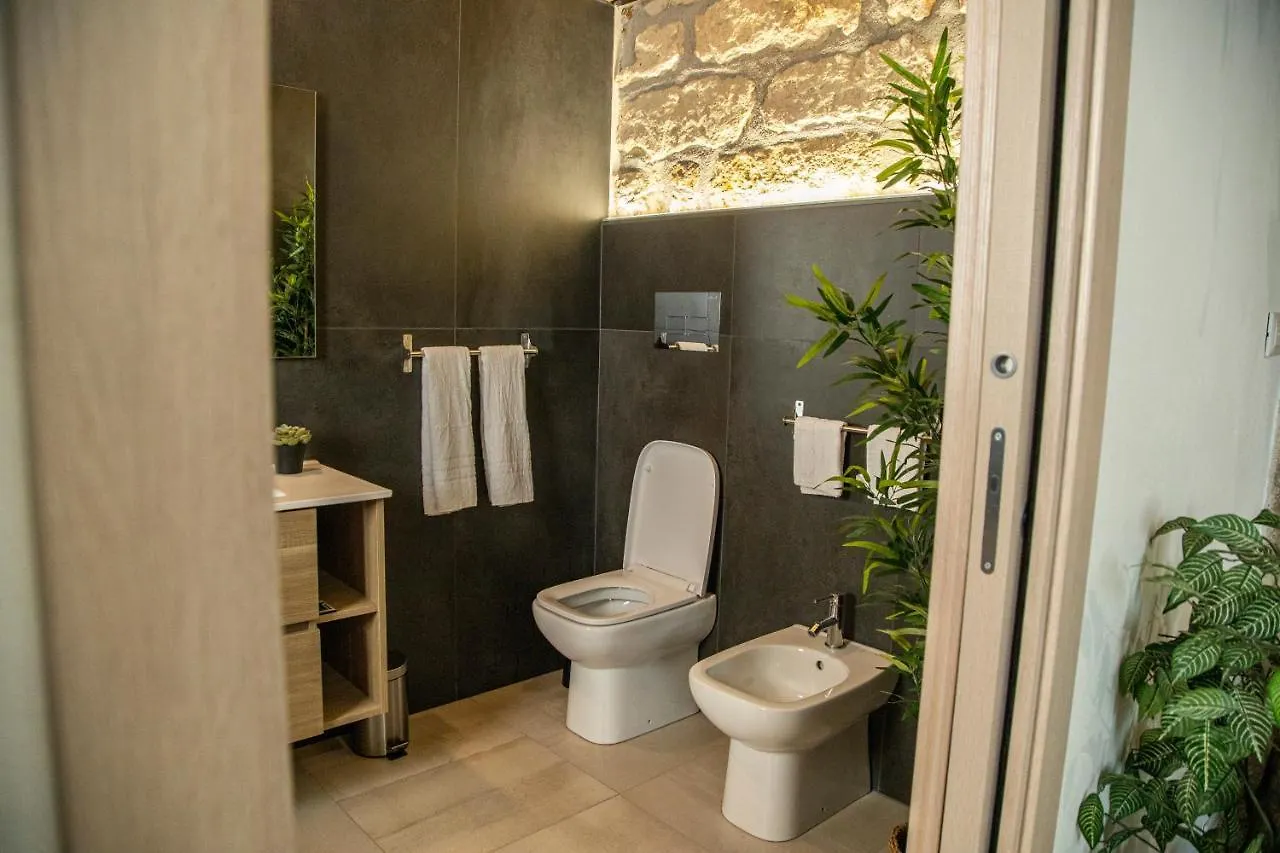 Hotel House Orlando Sferracavallo 2*,