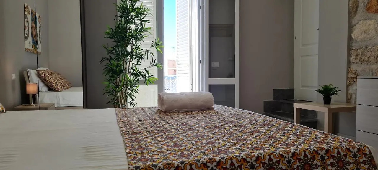 Hotel House Orlando Sferracavallo Italia