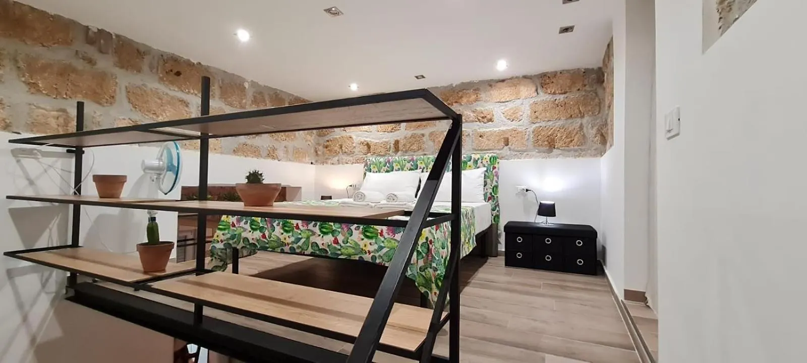 House Orlando Hotel Sferracavallo Guest house