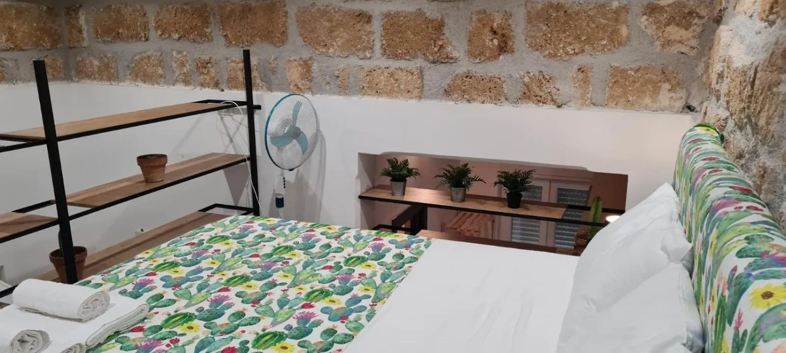 House Orlando Hotel Sferracavallo Guest house